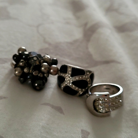 Sz 6 rings - Picture 1 of 4